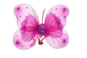 Розовые крылья бабочки с цветочками