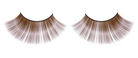 Пышные каштановые ресницы