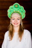 Кокошник зеленый