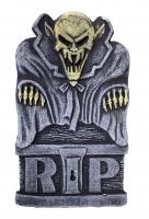 Надгробие с вампиром