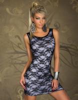 Белое платье с черным кружевом