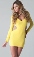 Желтое платье с длинными рукавами