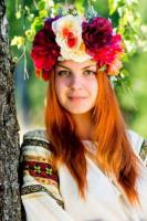 Весенний цветочный венок